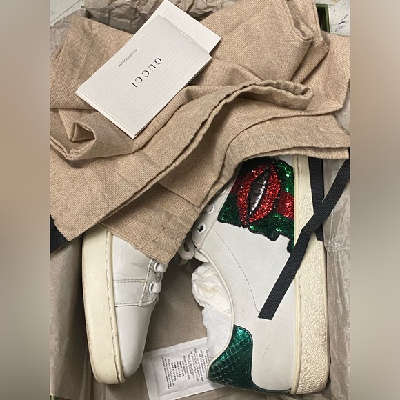 Gucci White Leather Embellished Lip Ace Sneakers - Picture 14 of 16